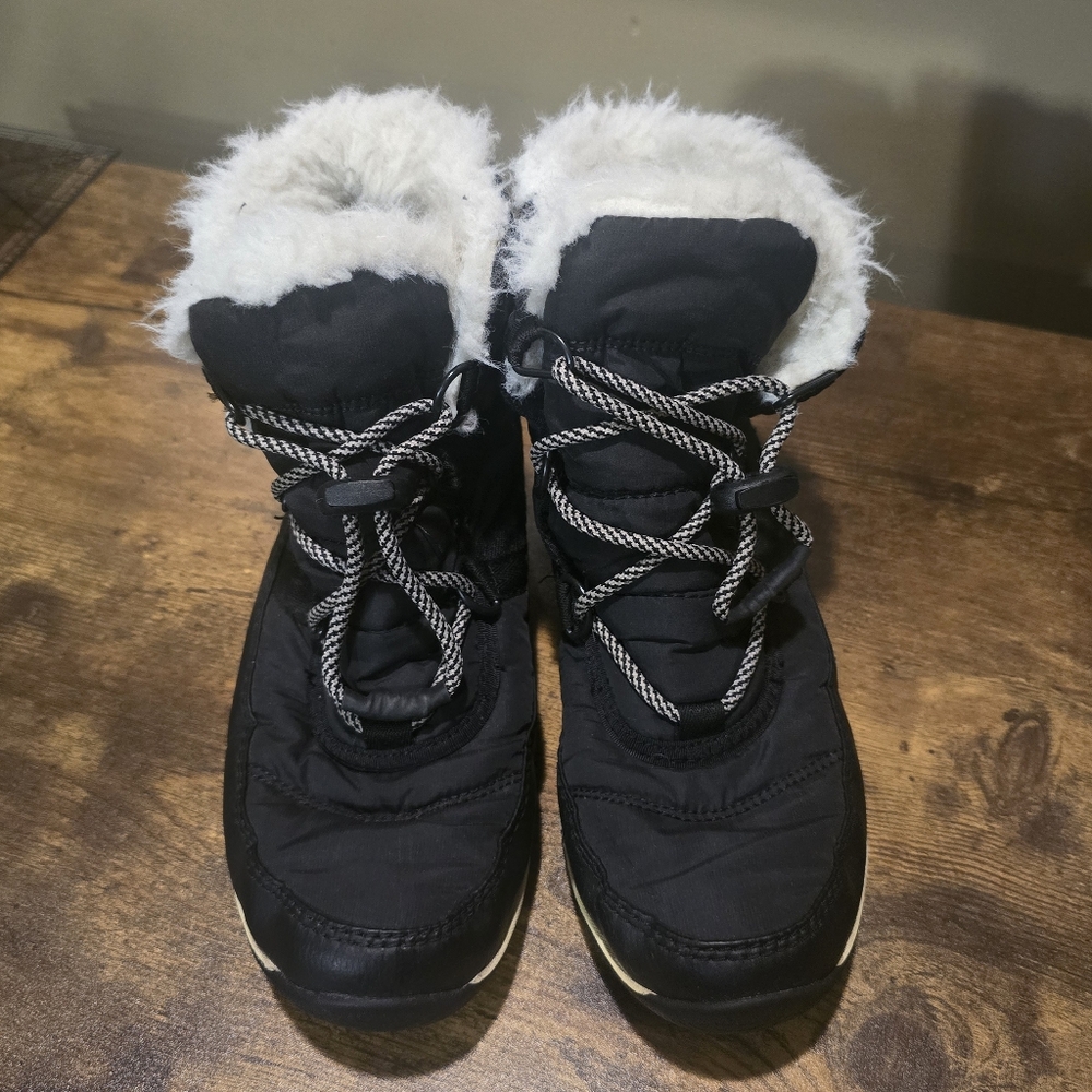 Sorel Whitney II Short Lace